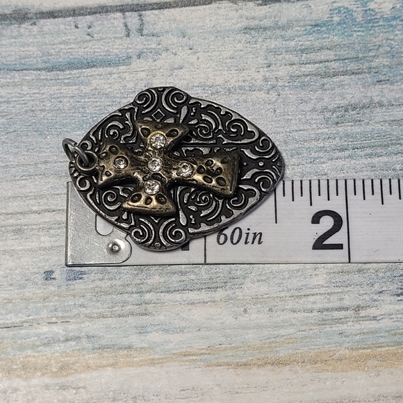 Three Finding Pendants. - Picture 6 of 8